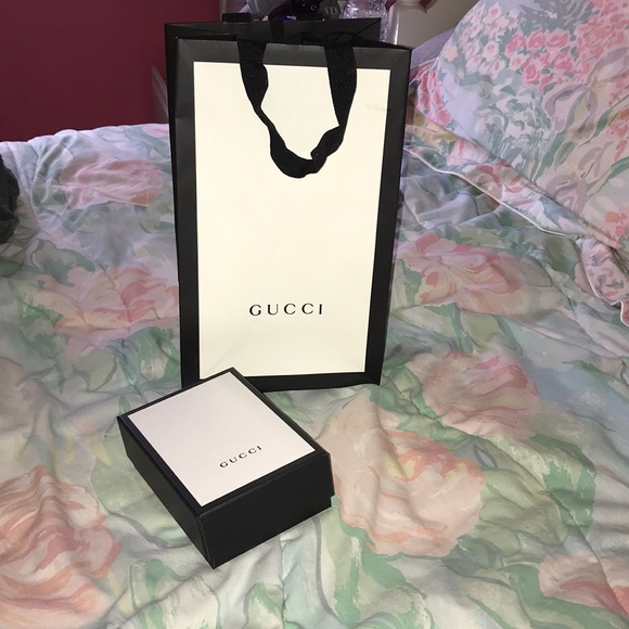 Gucci Other - Gucci paper shopping bag and wallet box Gucci Other - Gucci paper shopping bag and wallet box